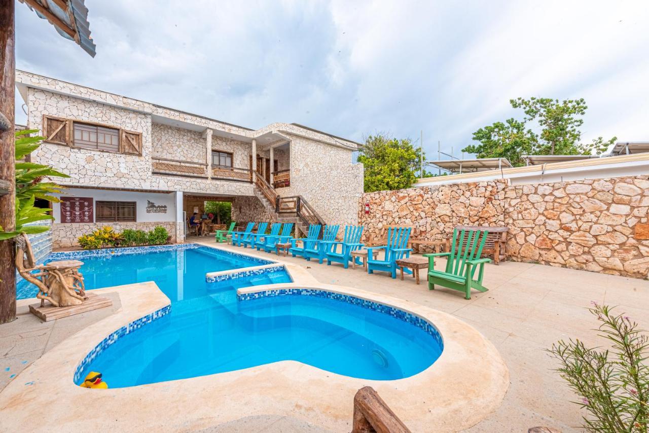 Vista De Aguilas Ecolodge Pedernales Exterior photo