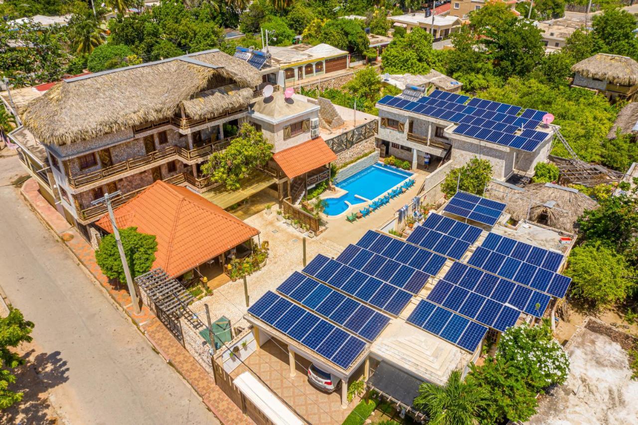 Vista De Aguilas Ecolodge Pedernales Exterior photo
