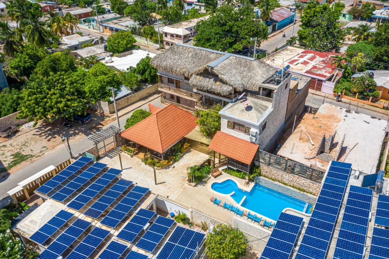 Vista De Aguilas Ecolodge Pedernales Exterior photo